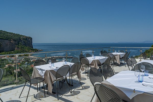 Seating Positano Outdoor THE with BEST in 10 Restaurants