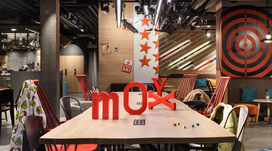 Bar du Moxy Sion