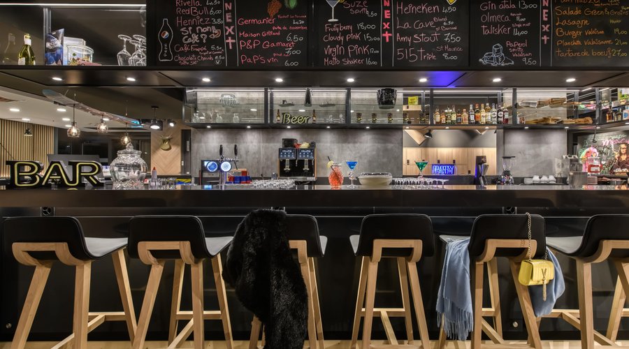 Bar du Moxy Sion