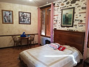 Room & Suite