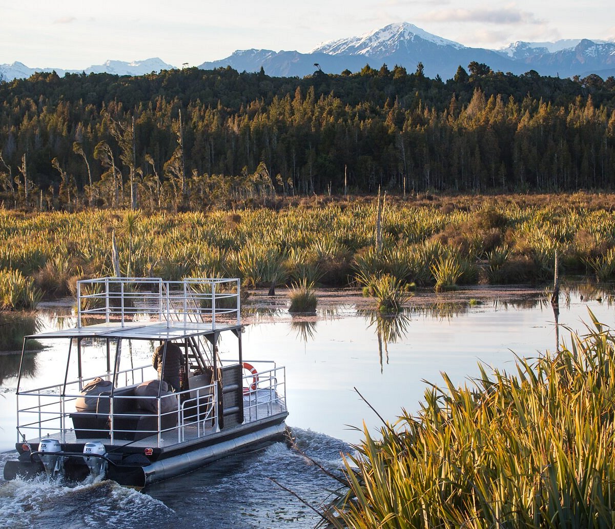 paddle boat cruise hokitika