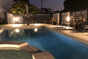Pool & Beach