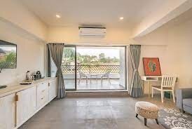 Room & Suite