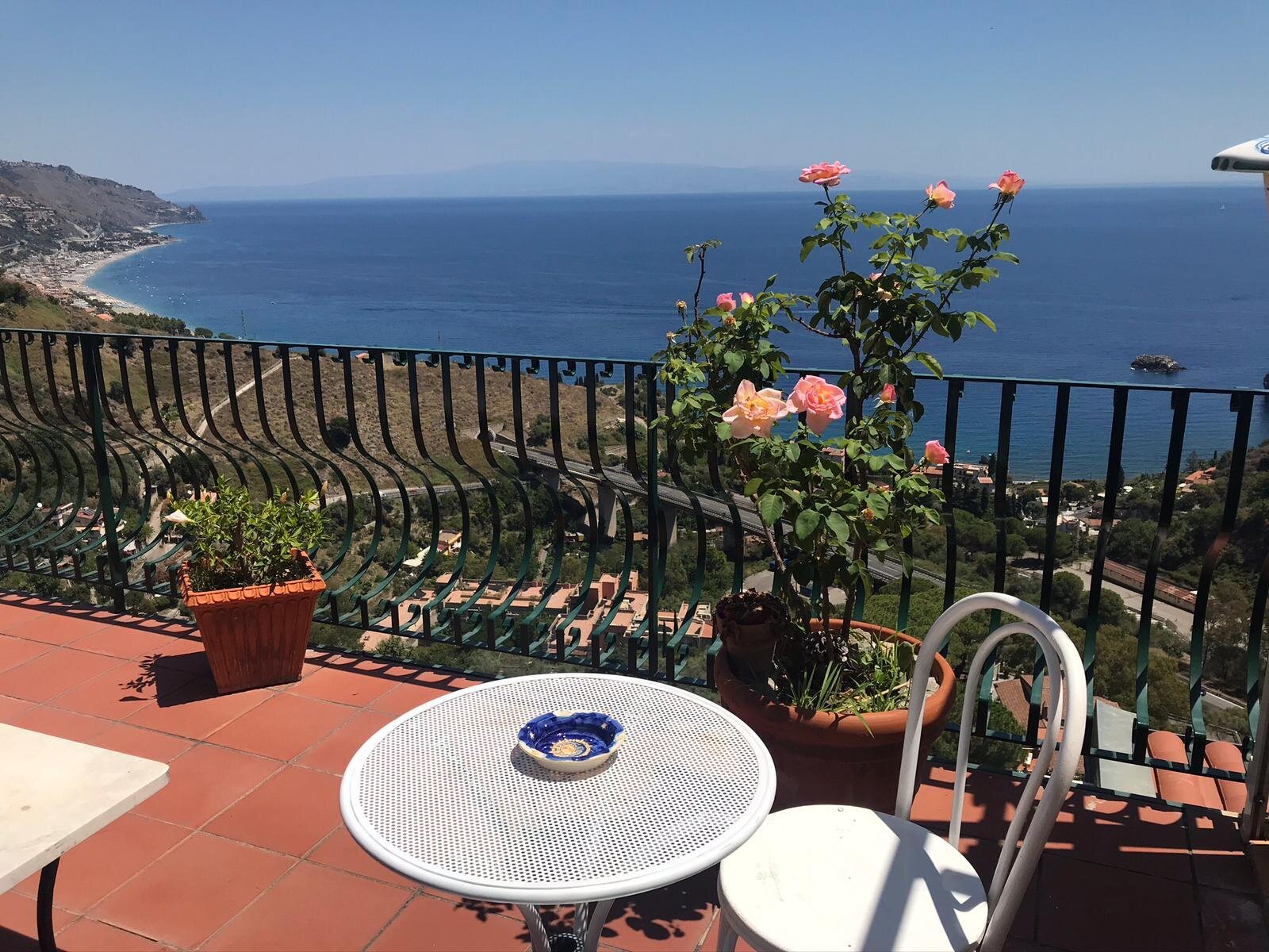 B&B LA TERRAZZA SUL MARE: Bewertungen, Fotos & Preisvergleich (Taormina ...