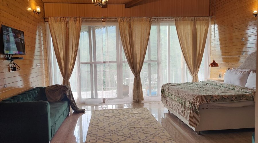 The Luxury Room
