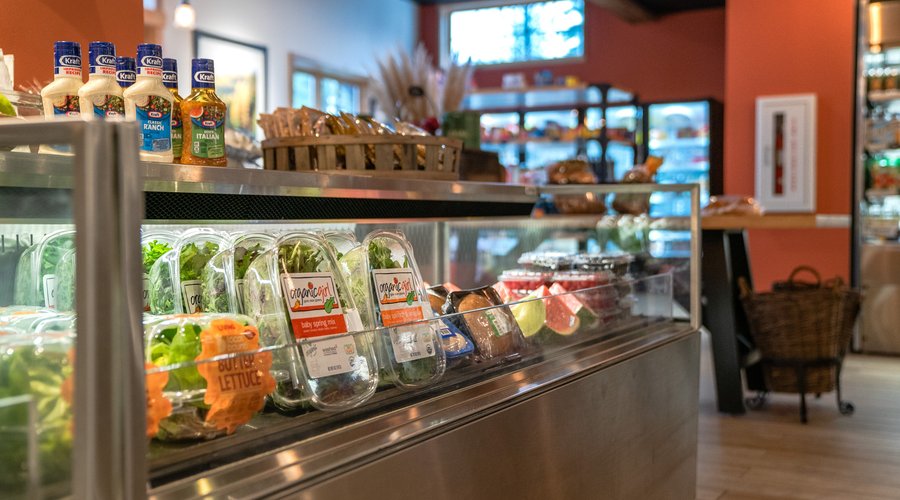 Come in and grab a mixture of raw green leafy vegetables.