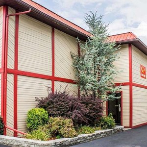 Econo Lodge hotel in Scranton, PA
