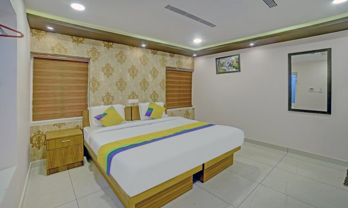 TREEBO TRIP MAJESTIC INN THAMPANOOR - Prices & Hotel Reviews (Kerala ...