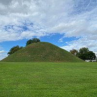 Grave Creek Mound Archaeological Complex, Moundsville