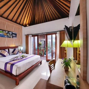 Bed room