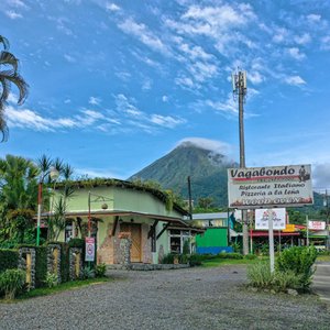 Encuéntranos carretera al Volcán Arenal