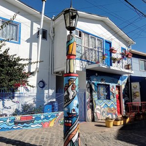 NUEVO LOOK DE NUESTRO HOSTAL. FACHADA
