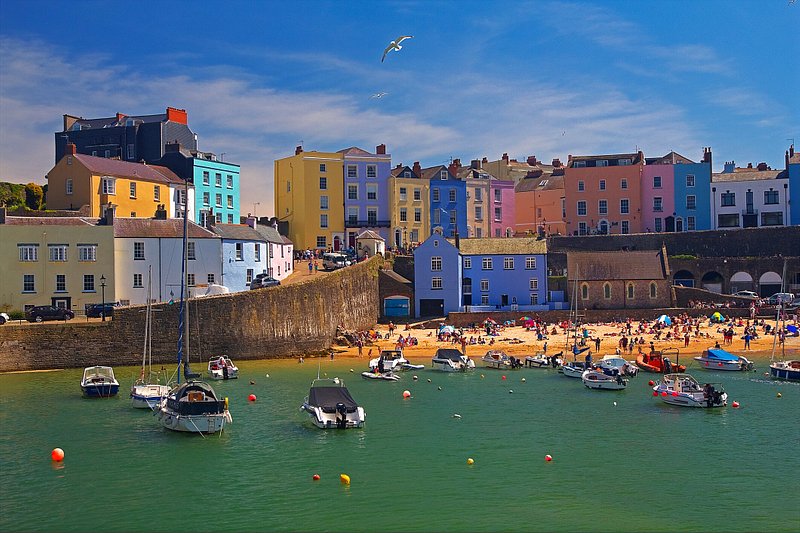 The walled seaside town of Tenby