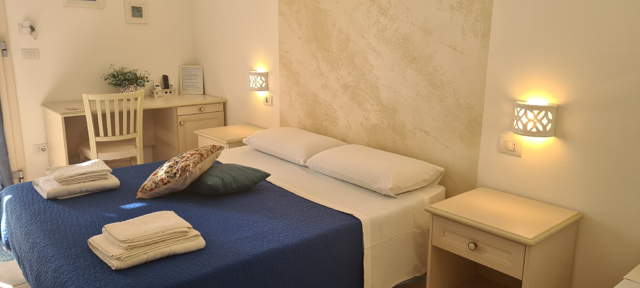 LE STANZE DI CHIARA $62 ($̶7̶0̶) - Prices & B&B Reviews - Santa Chiara ...