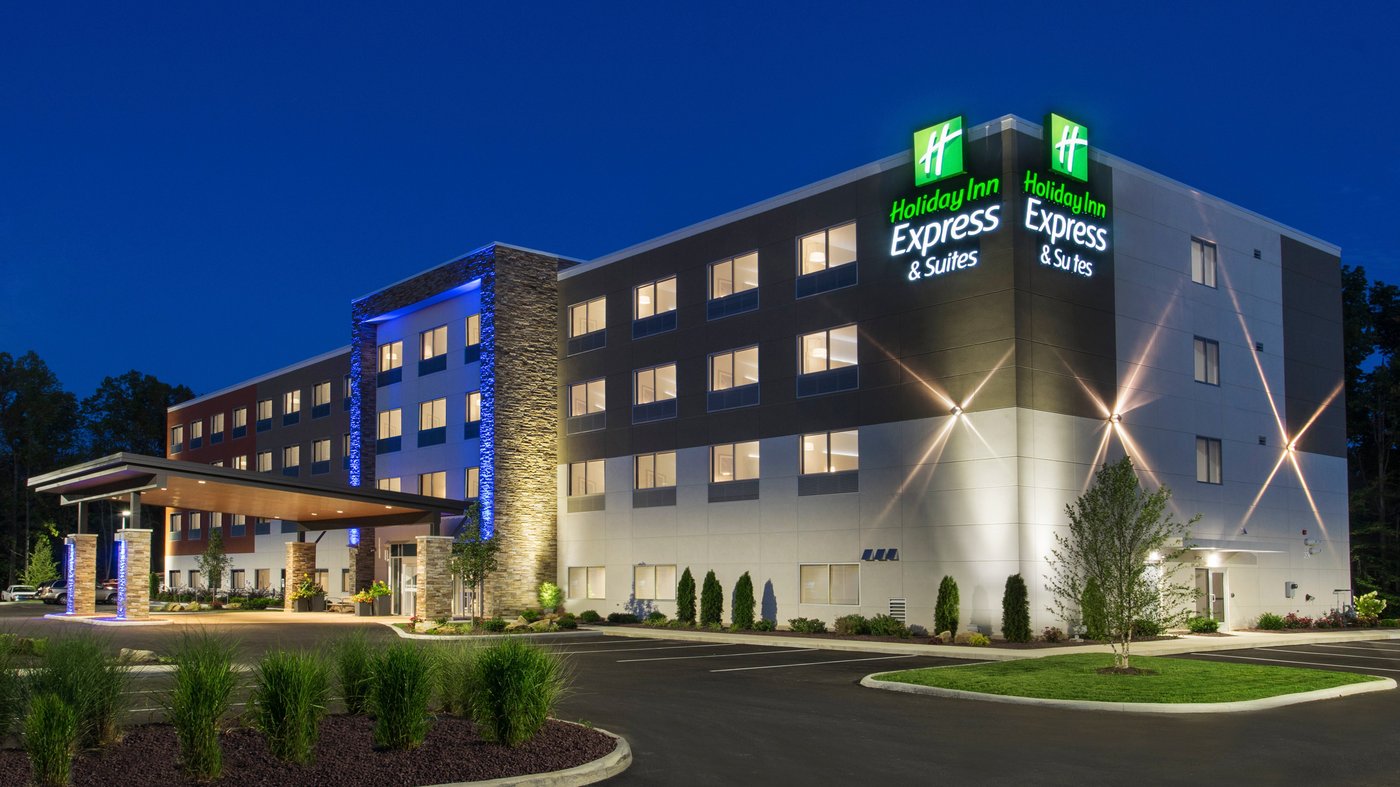 HOLIDAY INN EXPRESS & SUITES MEDINA, AN IHG HOTEL $152 ($̶1̶7̶2̶ ...