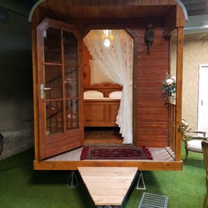 the honeymoon suite
