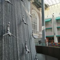 Waterfall dubai mall