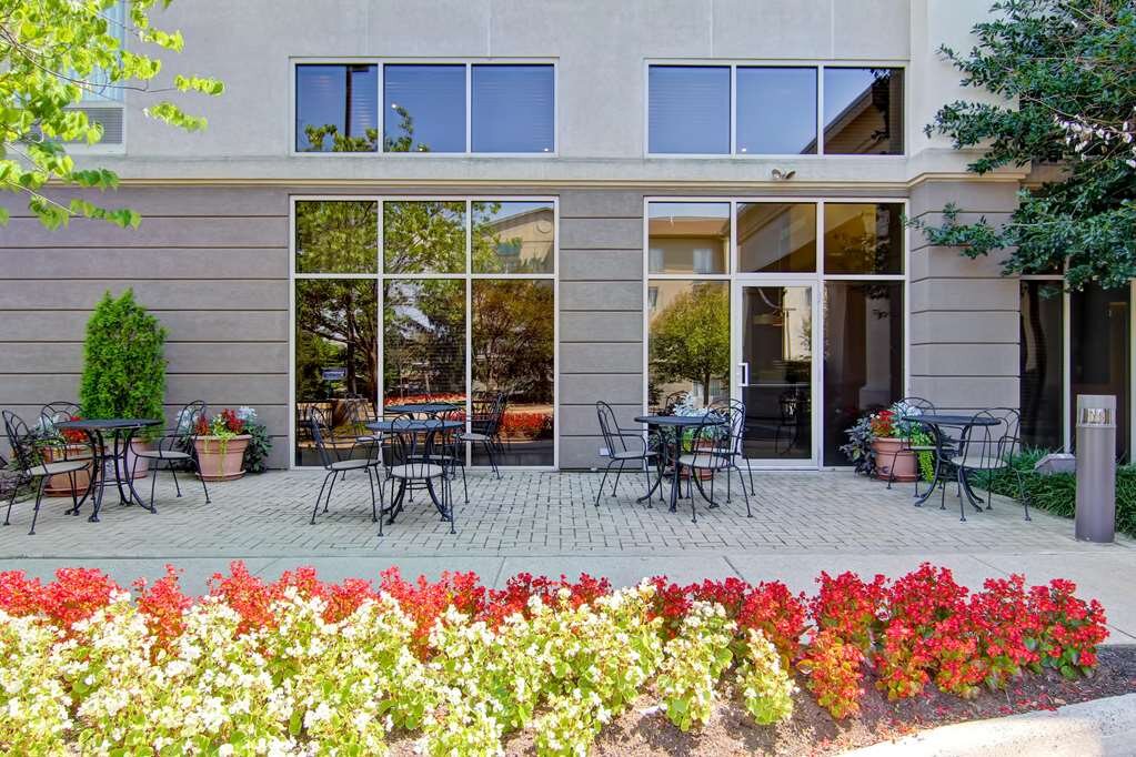 Hotel photo 71 of Hampton Inn & Suites Leesburg.