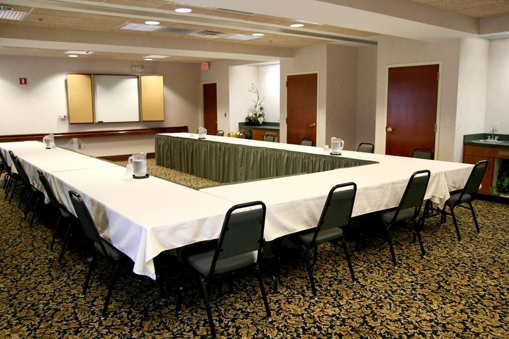 Hotel photo 23 of Hampton Inn & Suites Leesburg.