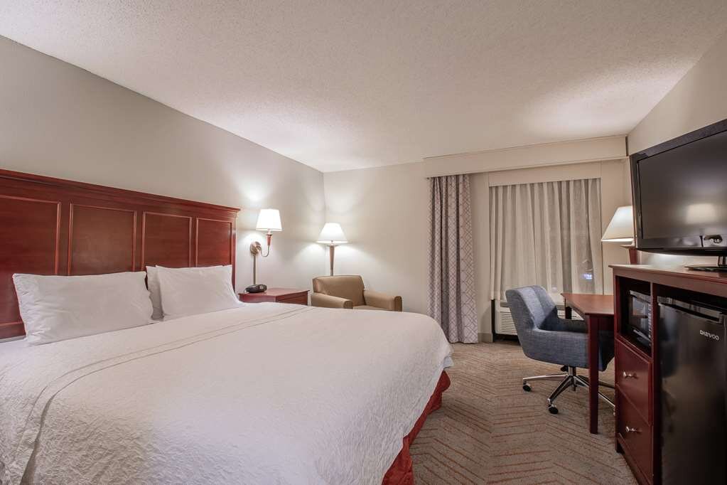 Hotel photo 22 of Hampton Inn & Suites Williamsburg-Richmond Rd..