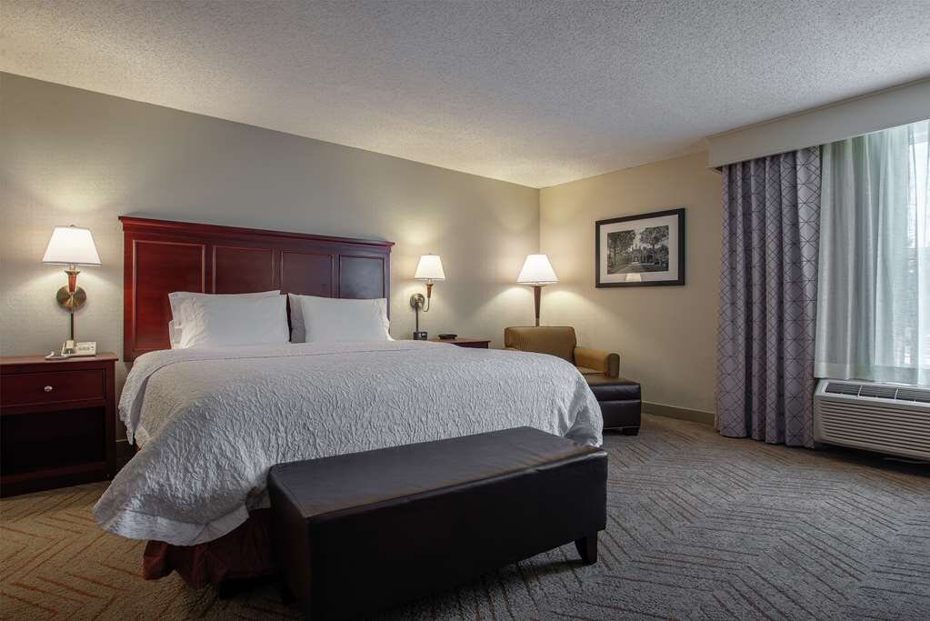 Hotel photo 40 of Hampton Inn & Suites Williamsburg-Richmond Rd..