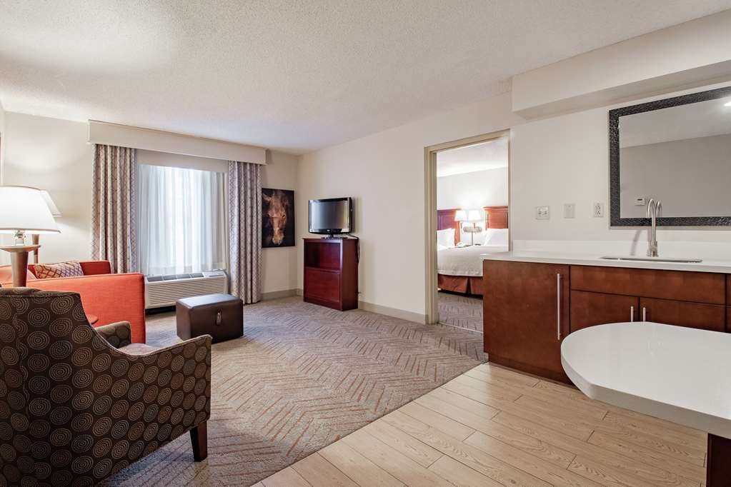 Hotel photo 58 of Hampton Inn & Suites Williamsburg-Richmond Rd..