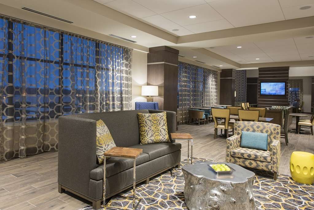 Hotel photo 9 of Hampton Inn & Suites Grand Rapids Downtown.