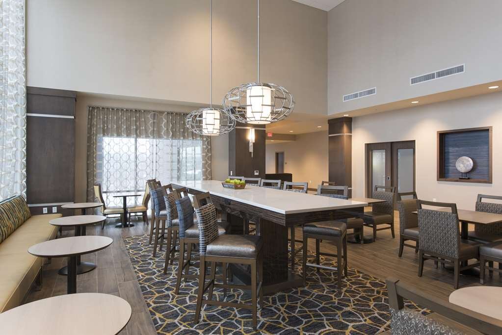 Hotel photo 77 of Hampton Inn & Suites Grand Rapids Downtown.