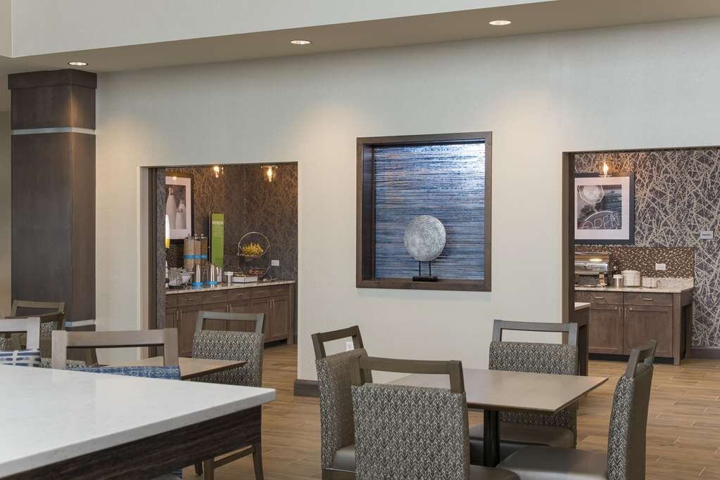 Hotel photo 70 of Hampton Inn & Suites Grand Rapids Downtown.