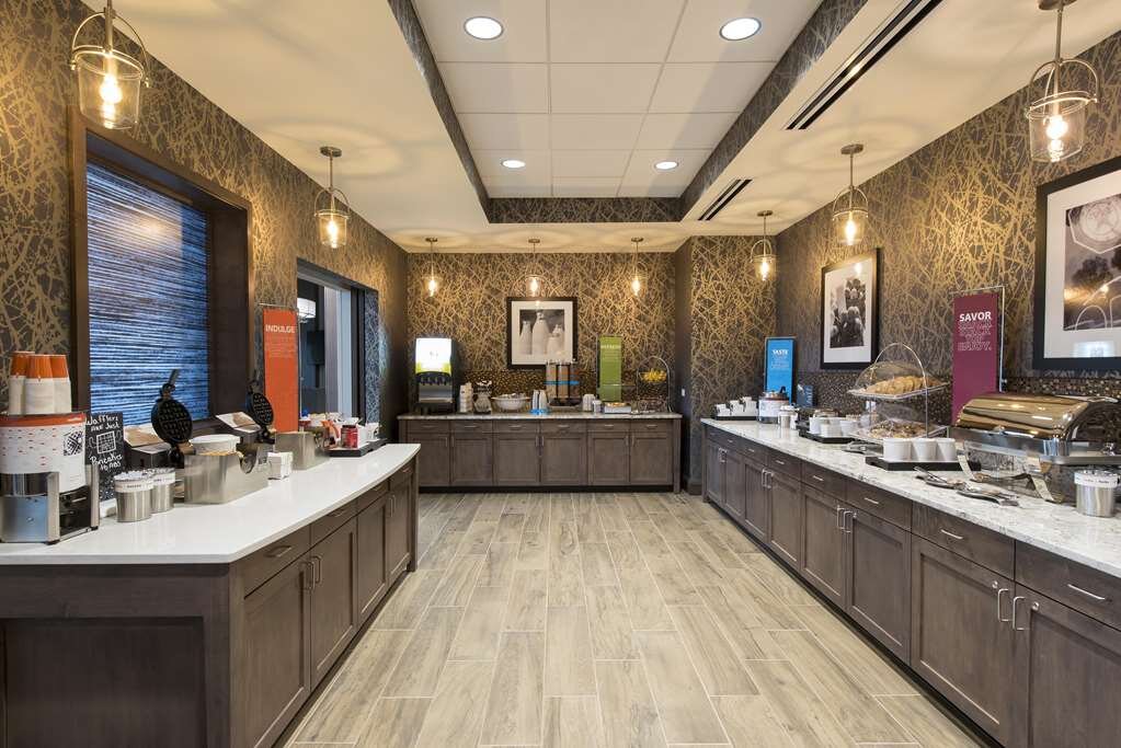 Hotel photo 32 of Hampton Inn & Suites Grand Rapids Downtown.