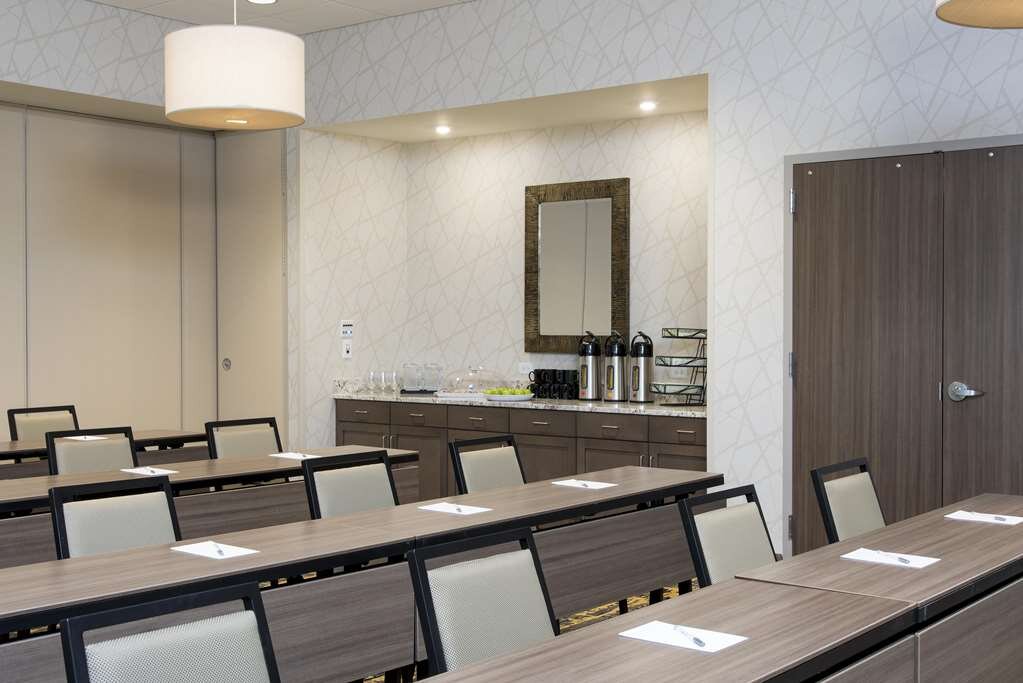 Hotel photo 16 of Hampton Inn & Suites Grand Rapids Downtown.