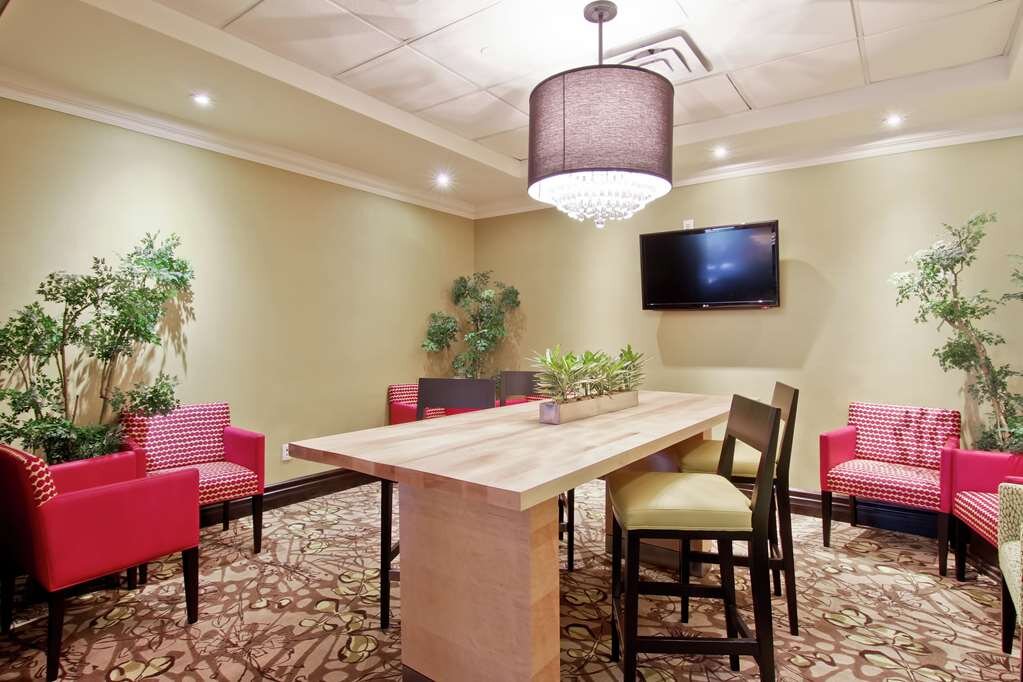 Hotel photo 7 of Hilton Garden Inn Toronto/Ajax.