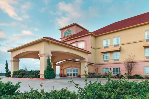 LA QUINTA INN & SUITES BY WYNDHAM GLEN ROSE - Updated 2024 Prices ...