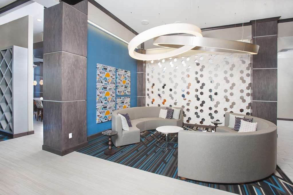Hotel photo 19 of Hampton Inn & Suites LAX El Segundo.