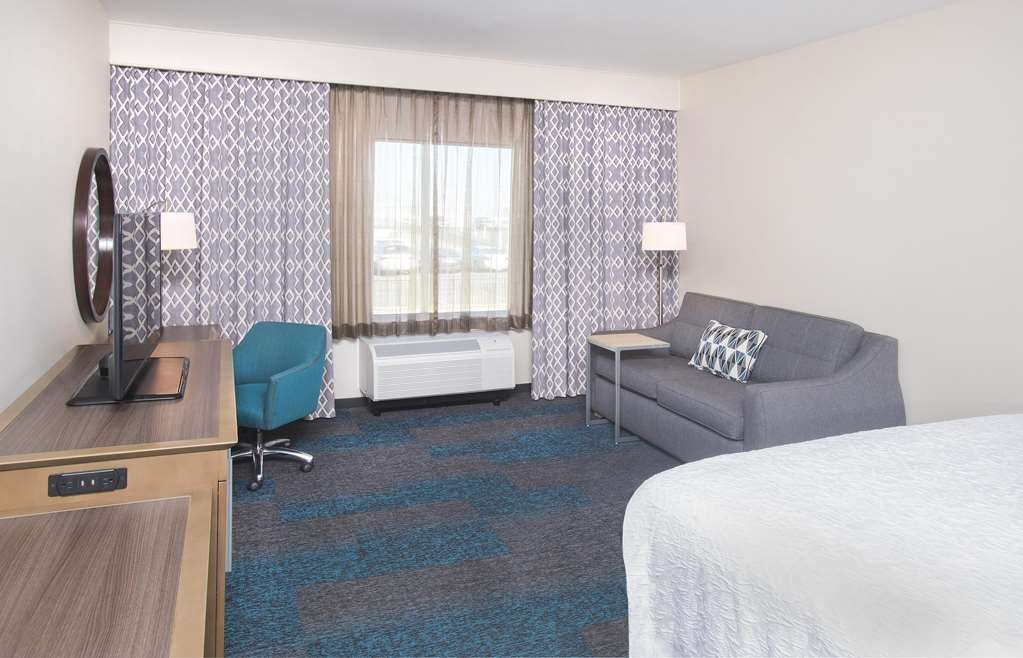 Hotel photo 22 of Hampton Inn & Suites LAX El Segundo.