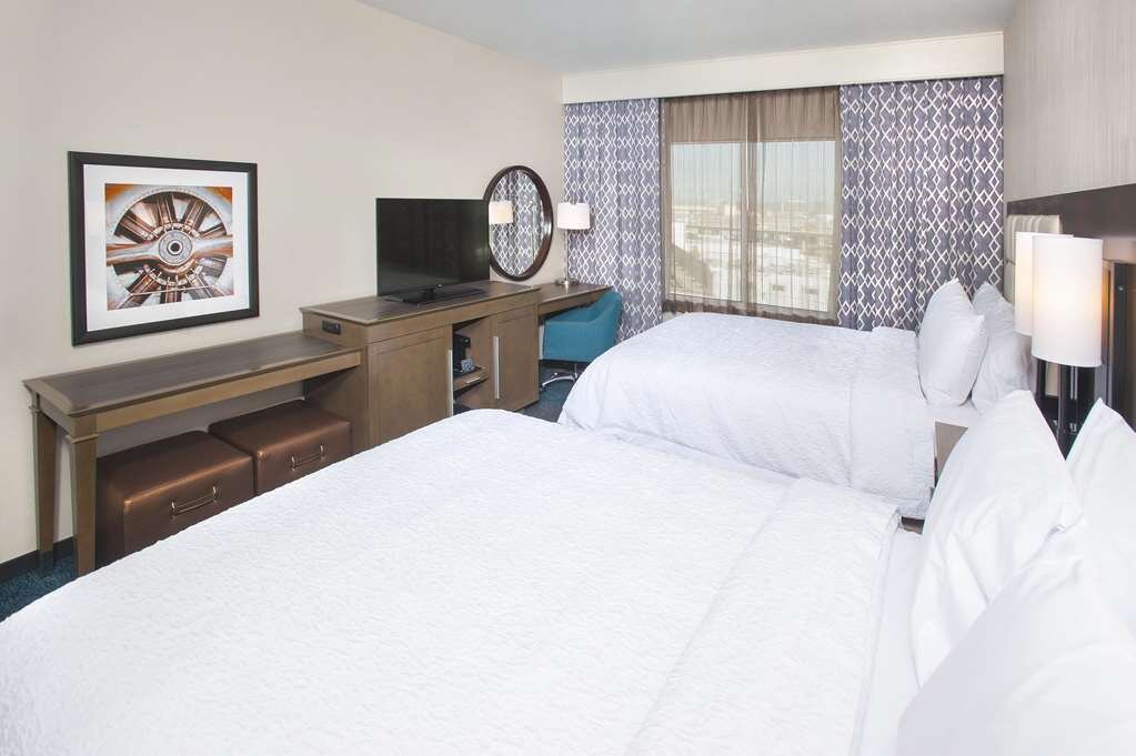 Hotel photo 21 of Hampton Inn & Suites LAX El Segundo.