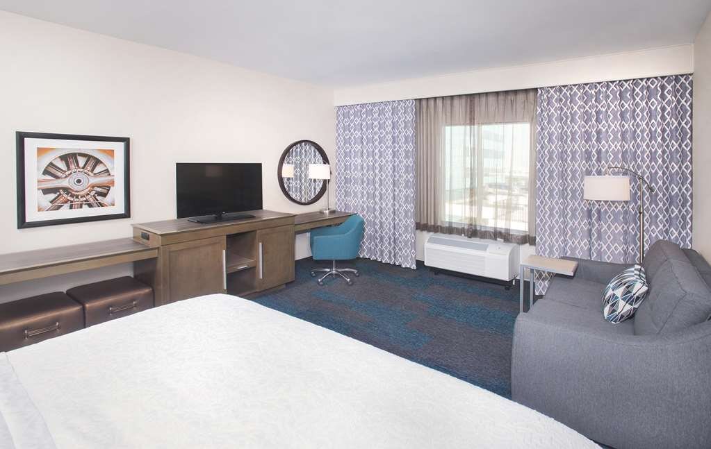 Hotel photo 54 of Hampton Inn & Suites LAX El Segundo.