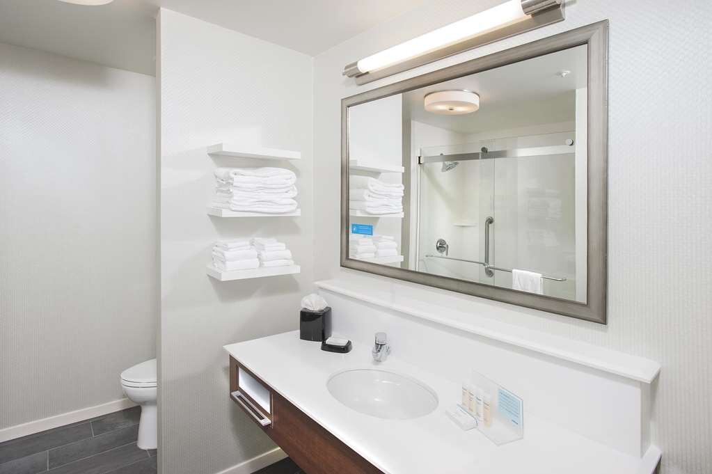 Hotel photo 6 of Hampton Inn & Suites LAX El Segundo.