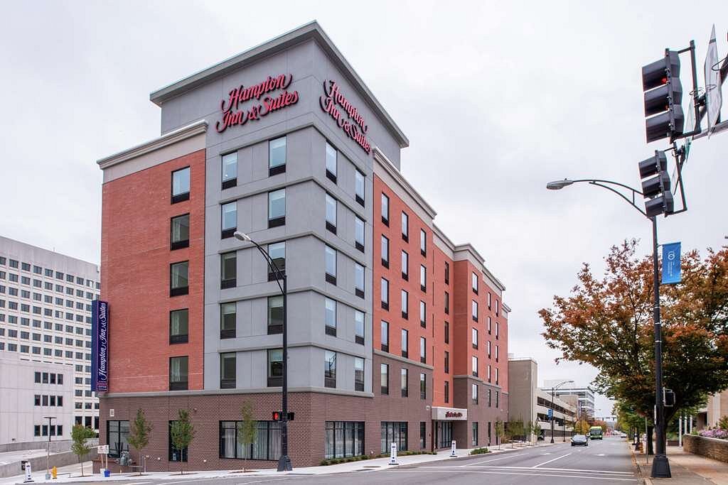 HAMPTON INN SUITES WINSTON SALEM DOWNTOWN $123 ($̶2̶3̶1̶) Updated HAMPTON INN SUITES WINSTON SALEM DOWNTOWN $123 ($̶2̶3̶1̶) Updated
