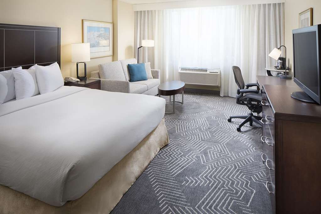 Hotel photo 6 of DoubleTree by Hilton Hotel Los Angeles - Commerce.