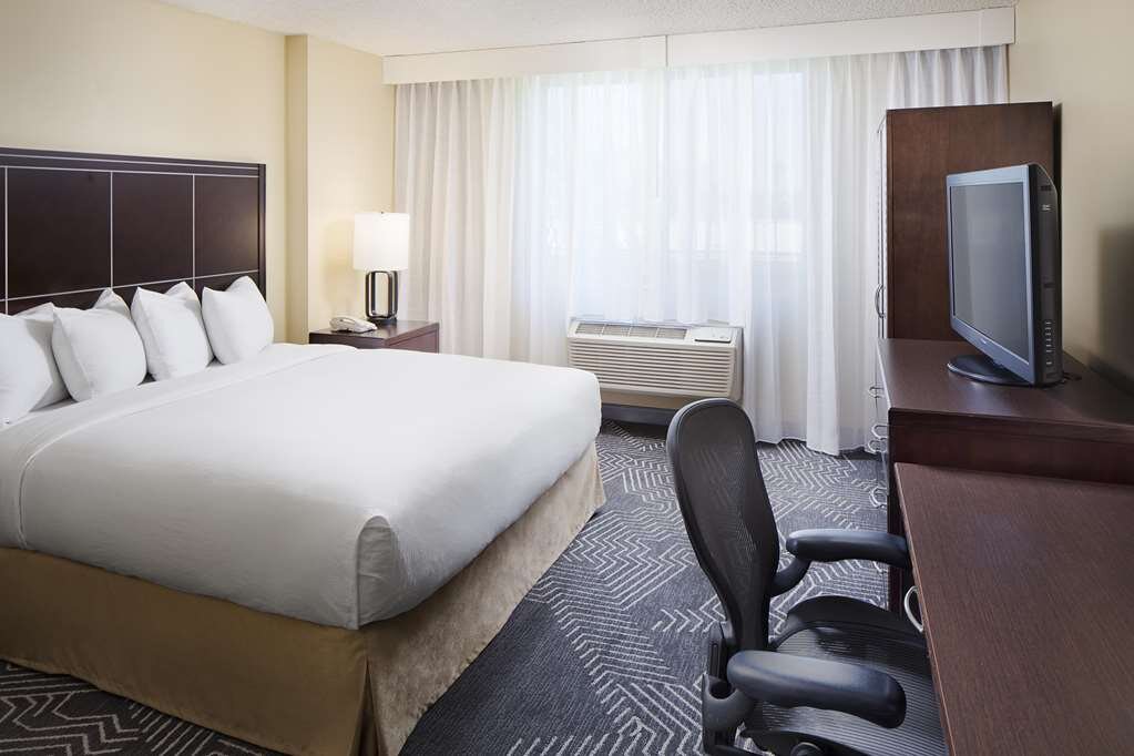 Hotel photo 70 of DoubleTree by Hilton Hotel Los Angeles - Commerce.