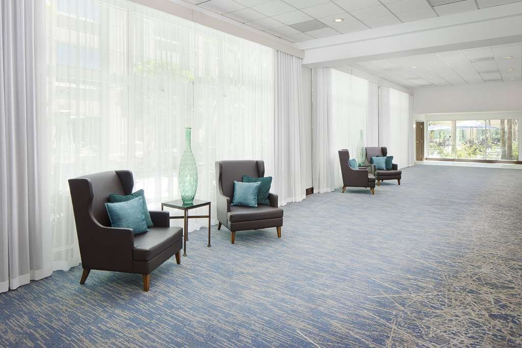 Hotel photo 12 of DoubleTree by Hilton Hotel Los Angeles - Commerce.