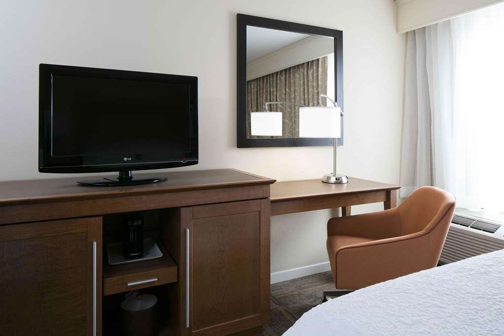 Hotel photo 41 of Hampton Inn Kansas City/Shawnee Mission.