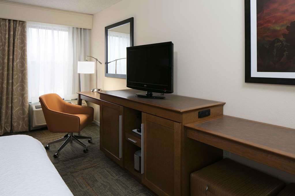 Hotel photo 19 of Hampton Inn Kansas City/Shawnee Mission.