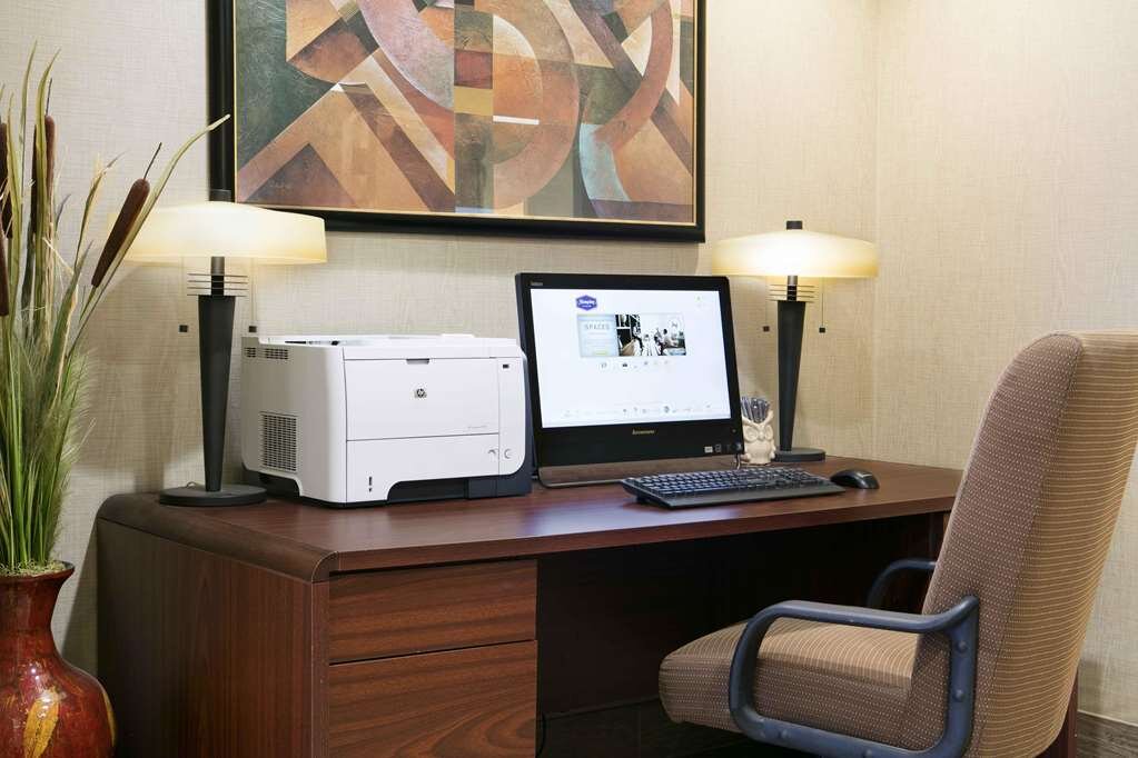 Hotel photo 37 of Hampton Inn Kansas City/Shawnee Mission.