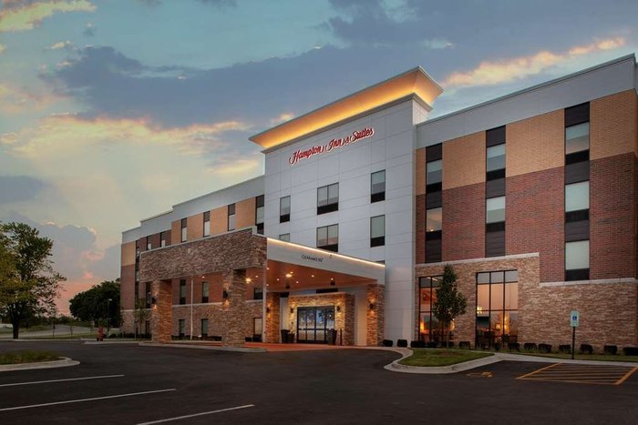 HAMPTON INN & SUITES CHICAGO-BURR RIDGE $135 ($̶1̶4̶8̶) - Updated 2022 ...