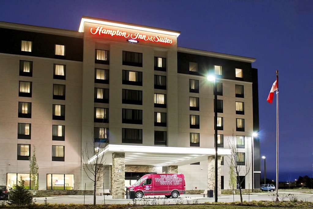 Hampton Inn &amp; Suites by Hilton Saskatoon Airport, hotel in Saskatoon