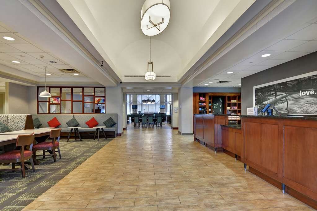Hotel photo 4 of Hampton Inn & Suites Newark-Harrison-Riverwalk.