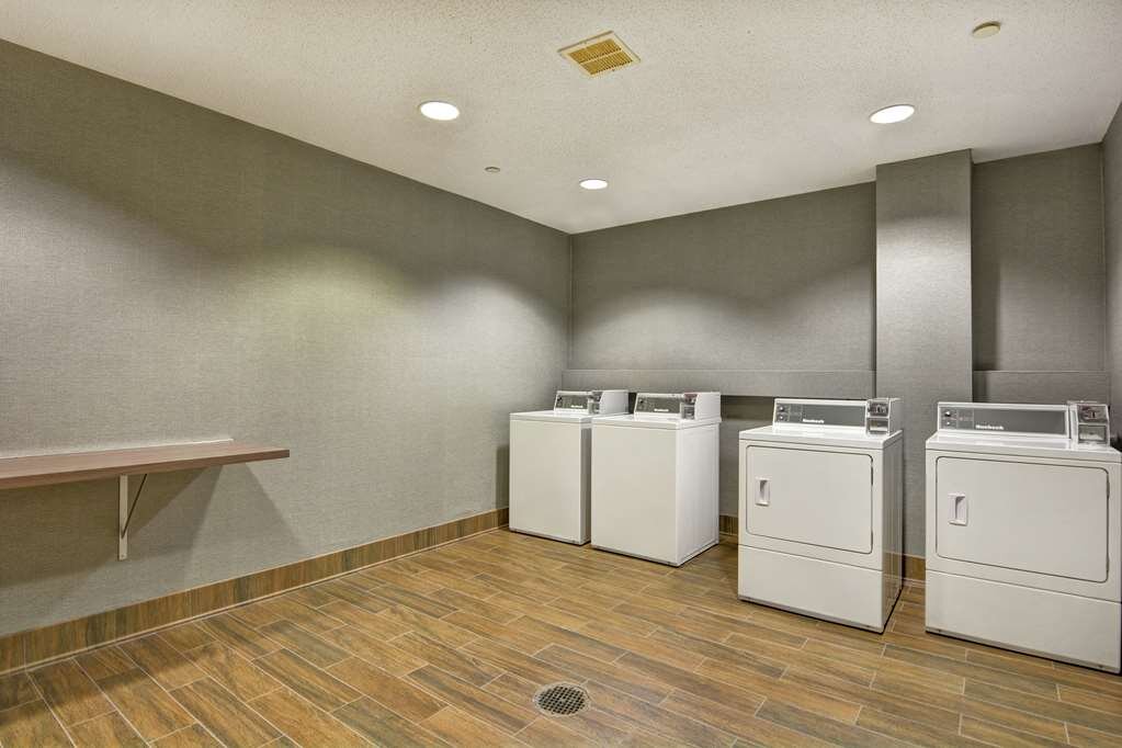 Hotel photo 34 of Hampton Inn & Suites Newark-Harrison-Riverwalk.