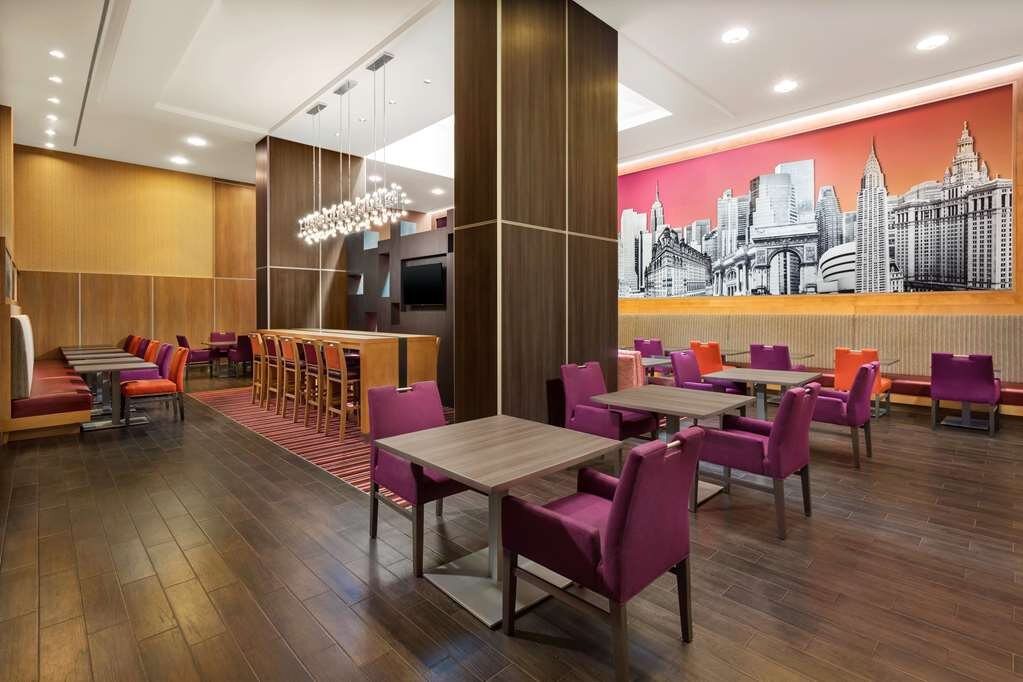 Hotel photo 9 of Hampton Inn Manhattan / Times Square Central.